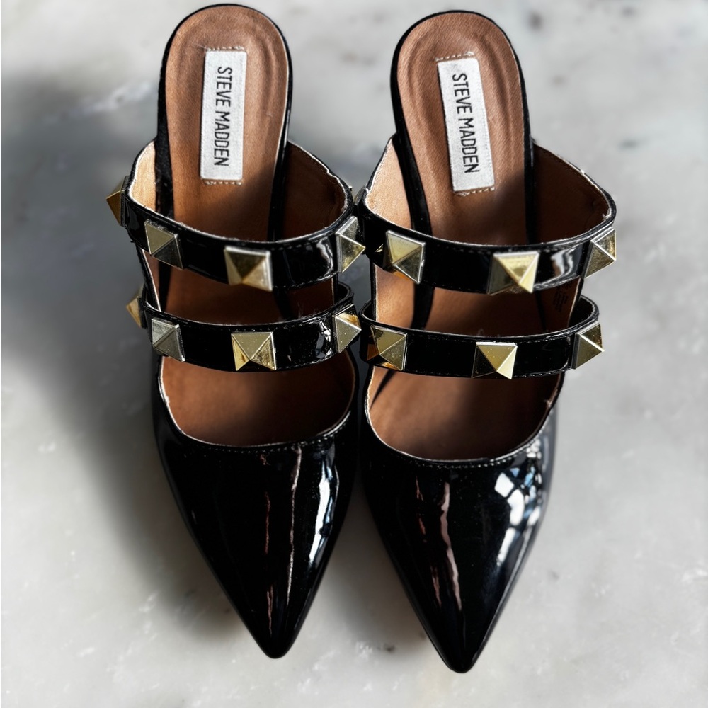 Steve Madden Leevo Black Patent Gold Studded Pointy Toe Pumps - Size 9